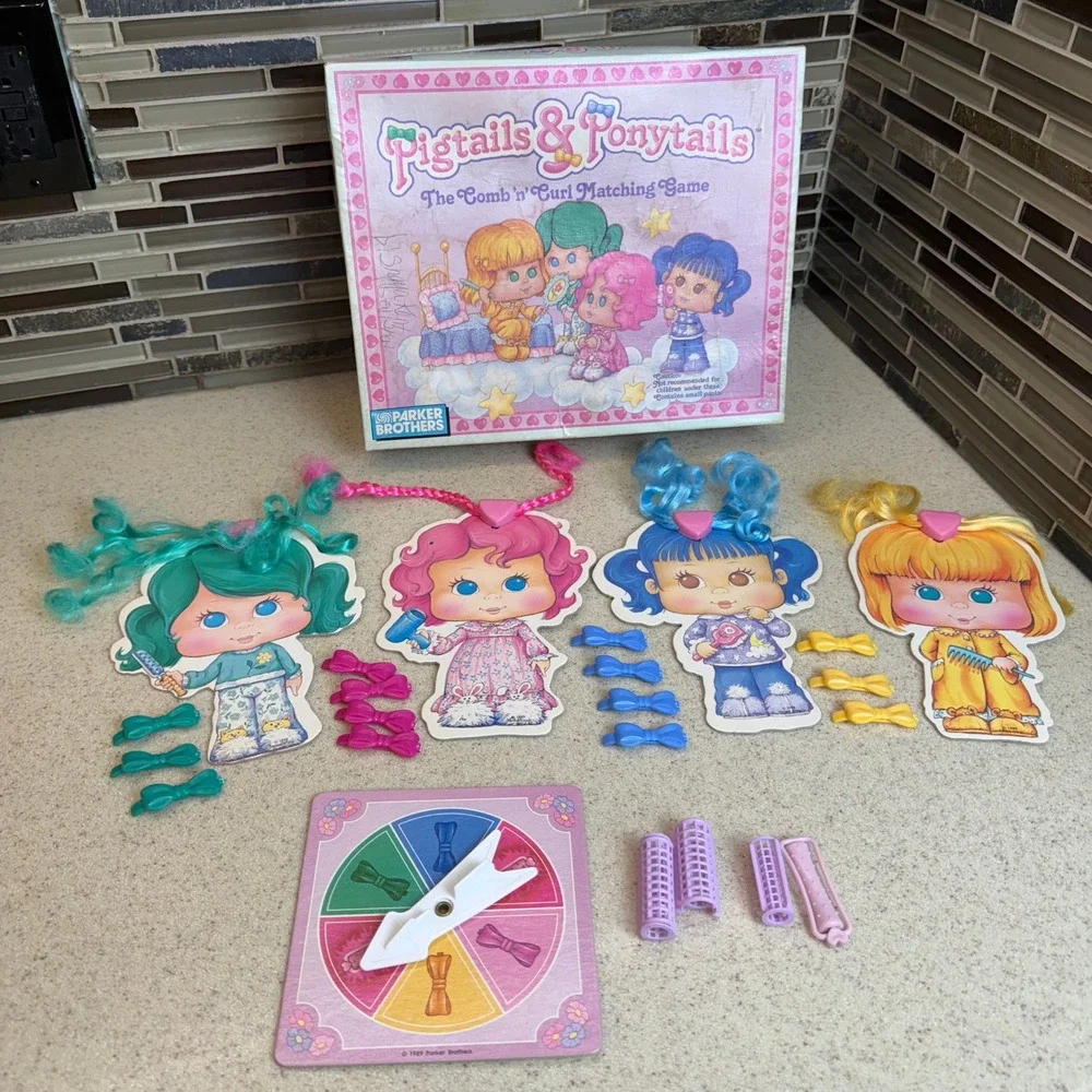 VTG 1989 Pigtails & Ponytails The Comb 'n' Curl Matching Game Parker Brothers